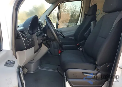 2017 Mercedes-Benz Sprinter 2500 z USA, uszkodzony, nr VIN WD3PE8CD8HP377153